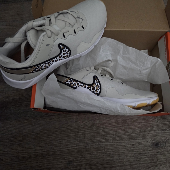 Nike Women's Cream Leopard Sneakers - Picture 3 of 10